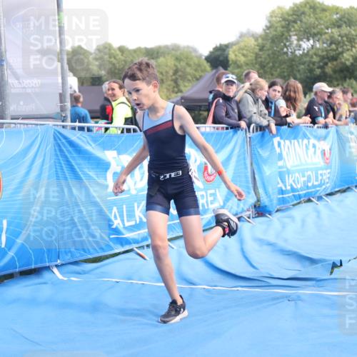 25.08.2024 - Elbe Triathlon Hamburg H.Heesch http://msf.ph/oto/6883216 25.08.2024 12:58:21 Ziel 1793, 1814, 1825, 1829 meine-sportfotos.de