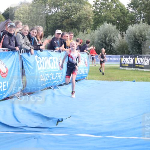 25.08.2024 - Elbe Triathlon Hamburg H.Heesch http://msf.ph/oto/6883225 25.08.2024 12:58:24 Ziel 1784, 1814, 1825, 1829 meine-sportfotos.de