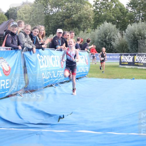 25.08.2024 - Elbe Triathlon Hamburg H.Heesch http://msf.ph/oto/6883226 25.08.2024 12:58:24 Ziel 1784, 1814, 1825, 1829 meine-sportfotos.de