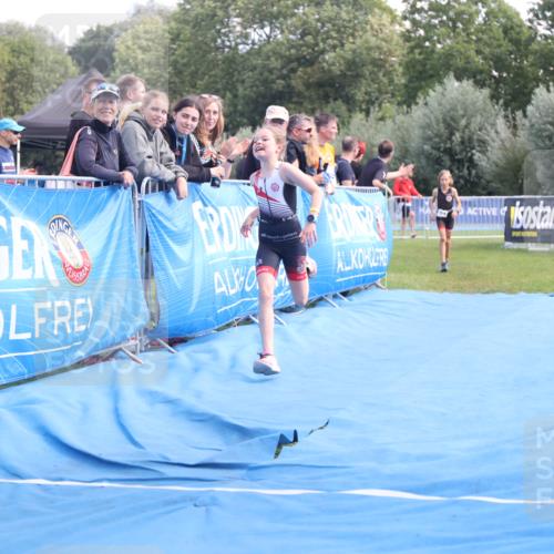 25.08.2024 - Elbe Triathlon Hamburg H.Heesch http://msf.ph/oto/6883230 25.08.2024 12:58:24 Ziel 1784, 1814, 1825, 1829 meine-sportfotos.de