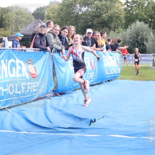 25.08.2024 - Elbe Triathlon Hamburg H.Heesch http://msf.ph/oto/6883233 25.08.2024 12:58:25 Ziel 1784, 1814, 1825, 1829 meine-sportfotos.de