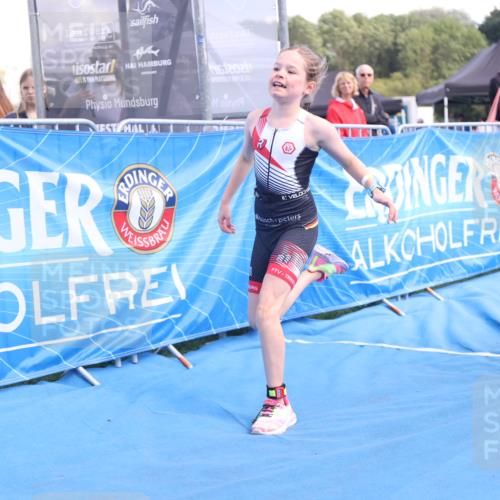 25.08.2024 - Elbe Triathlon Hamburg H.Heesch http://msf.ph/oto/6883246 25.08.2024 12:58:25 Ziel 1784, 1814, 1825, 1829 meine-sportfotos.de