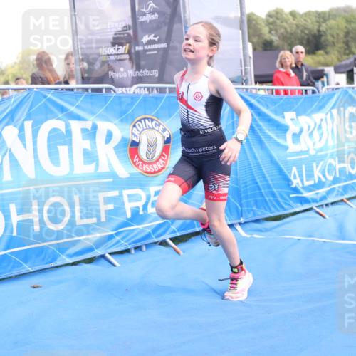25.08.2024 - Elbe Triathlon Hamburg H.Heesch http://msf.ph/oto/6883248 25.08.2024 12:58:25 Ziel 1784, 1814, 1825, 1829 meine-sportfotos.de