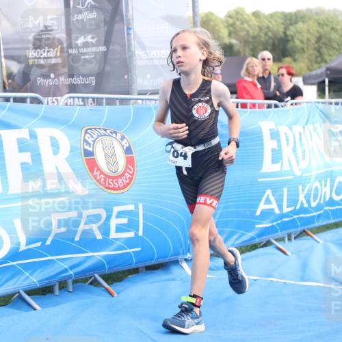 25.08.2024 - Elbe Triathlon Hamburg H.Heesch http://msf.ph/oto/6883262 25.08.2024 12:58:31 Ziel 1784, 1814 meine-sportfotos.de