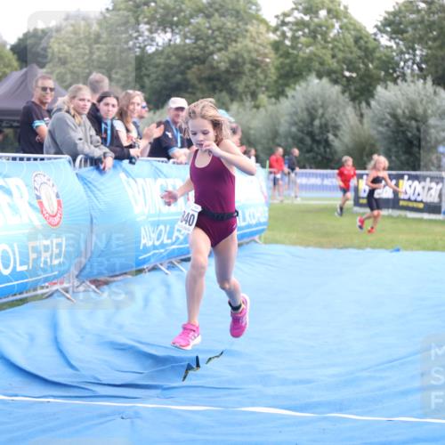25.08.2024 - Elbe Triathlon Hamburg H.Heesch http://msf.ph/oto/6883266 25.08.2024 12:58:45 Ziel 1840 meine-sportfotos.de