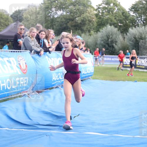 25.08.2024 - Elbe Triathlon Hamburg H.Heesch http://msf.ph/oto/6883268 25.08.2024 12:58:45 Ziel 1840 meine-sportfotos.de