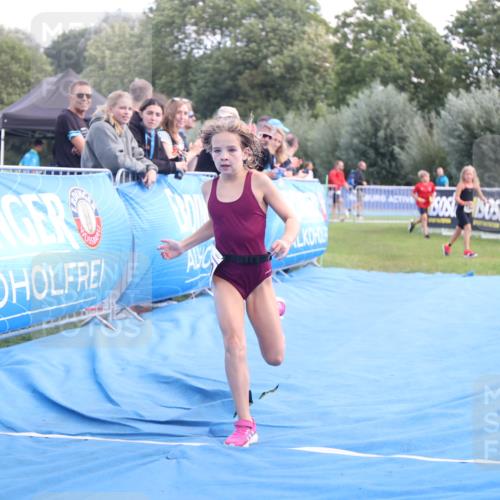 25.08.2024 - Elbe Triathlon Hamburg H.Heesch http://msf.ph/oto/6883269 25.08.2024 12:58:45 Ziel 1840 meine-sportfotos.de
