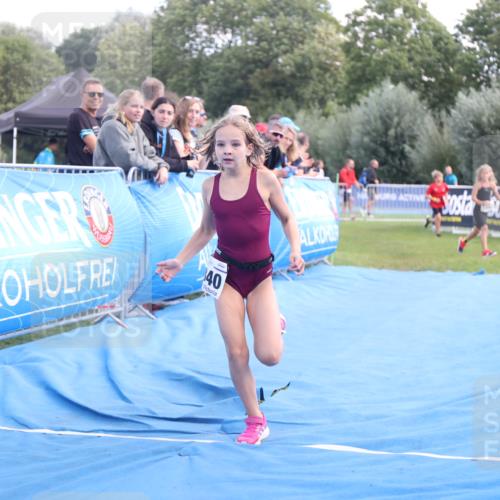 25.08.2024 - Elbe Triathlon Hamburg H.Heesch http://msf.ph/oto/6883270 25.08.2024 12:58:45 Ziel 1840 meine-sportfotos.de