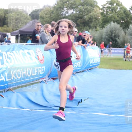 25.08.2024 - Elbe Triathlon Hamburg H.Heesch http://msf.ph/oto/6883274 25.08.2024 12:58:45 Ziel 1840 meine-sportfotos.de