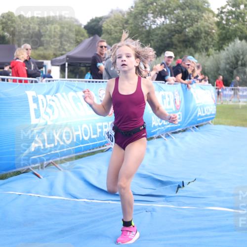 25.08.2024 - Elbe Triathlon Hamburg H.Heesch http://msf.ph/oto/6883277 25.08.2024 12:58:45 Ziel 1840 meine-sportfotos.de