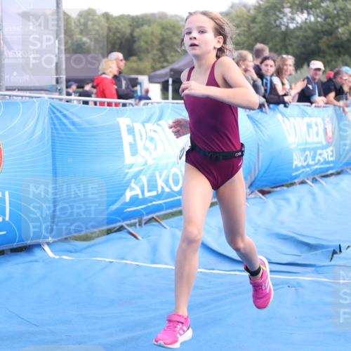 25.08.2024 - Elbe Triathlon Hamburg H.Heesch http://msf.ph/oto/6883281 25.08.2024 12:58:46 Ziel 1840 meine-sportfotos.de