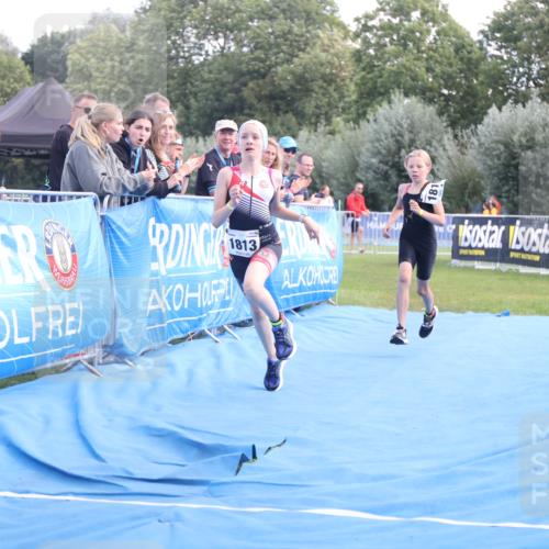 25.08.2024 - Elbe Triathlon Hamburg H.Heesch http://msf.ph/oto/6883290 25.08.2024 12:58:59 Ziel 1813, 1819 meine-sportfotos.de