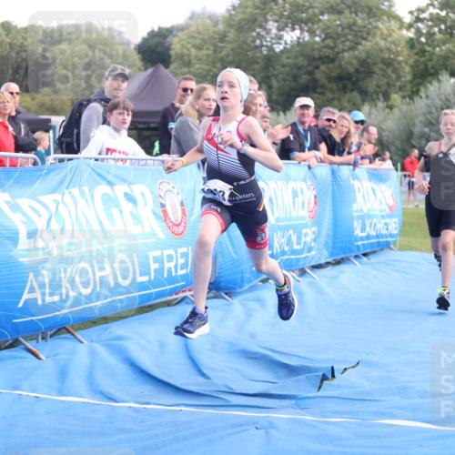 25.08.2024 - Elbe Triathlon Hamburg H.Heesch http://msf.ph/oto/6883294 25.08.2024 12:59:00 Ziel 1813, 1819 meine-sportfotos.de