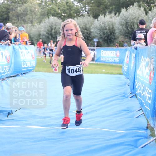 25.08.2024 - Elbe Triathlon Hamburg H.Heesch http://msf.ph/oto/6883313 25.08.2024 12:59:16 Ziel 1741, 1853 meine-sportfotos.de