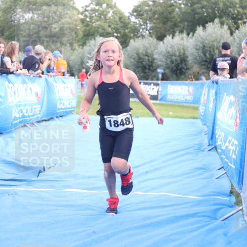 25.08.2024 - Elbe Triathlon Hamburg H.Heesch http://msf.ph/oto/6883318 25.08.2024 12:59:16 Ziel 1741, 1853 meine-sportfotos.de