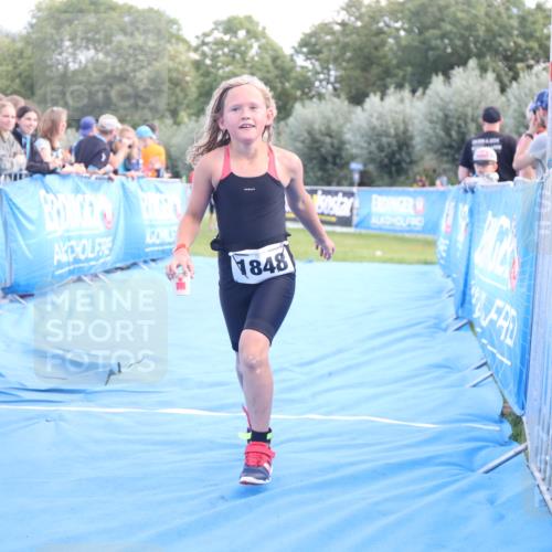 25.08.2024 - Elbe Triathlon Hamburg H.Heesch http://msf.ph/oto/6883320 25.08.2024 12:59:16 Ziel 1741, 1853 meine-sportfotos.de