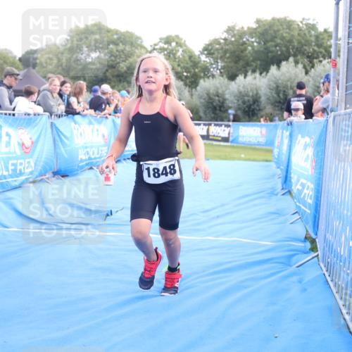 25.08.2024 - Elbe Triathlon Hamburg H.Heesch http://msf.ph/oto/6883325 25.08.2024 12:59:17 Ziel 1741, 1853 meine-sportfotos.de