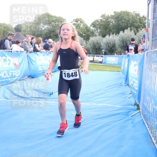 25.08.2024 - Elbe Triathlon Hamburg H.Heesch http://msf.ph/oto/6883326 25.08.2024 12:59:17 Ziel 1741, 1853 meine-sportfotos.de