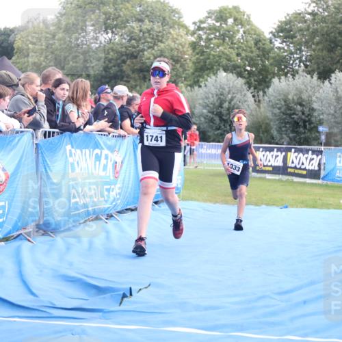 25.08.2024 - Elbe Triathlon Hamburg H.Heesch http://msf.ph/oto/6883329 25.08.2024 12:59:19 Ziel 1741, 1843, 1853 meine-sportfotos.de