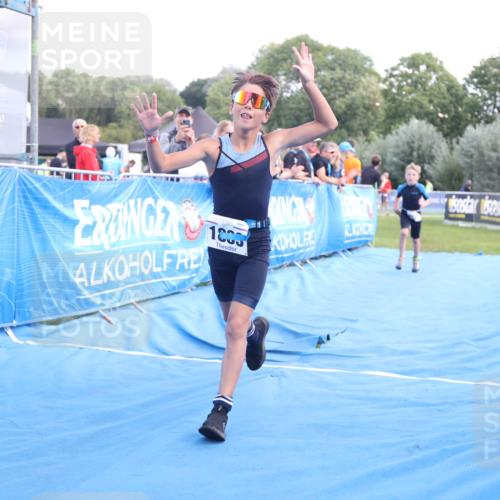 25.08.2024 - Elbe Triathlon Hamburg H.Heesch http://msf.ph/oto/6883357 25.08.2024 12:59:21 Ziel 1741, 1843, 1853 meine-sportfotos.de