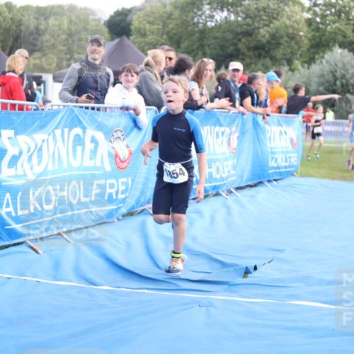 25.08.2024 - Elbe Triathlon Hamburg H.Heesch http://msf.ph/oto/6883362 25.08.2024 12:59:23 Ziel 1741, 1843, 1848, 1853 meine-sportfotos.de