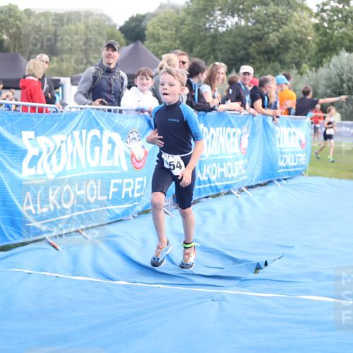25.08.2024 - Elbe Triathlon Hamburg H.Heesch http://msf.ph/oto/6883364 25.08.2024 12:59:23 Ziel 1741, 1843, 1848, 1853 meine-sportfotos.de