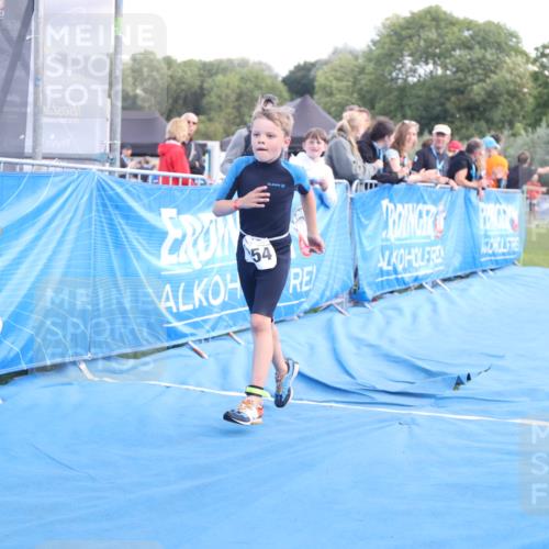 25.08.2024 - Elbe Triathlon Hamburg H.Heesch http://msf.ph/oto/6883373 25.08.2024 12:59:24 Ziel 1741, 1843, 1848, 1853 meine-sportfotos.de