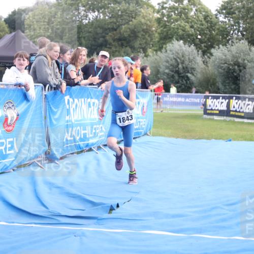 25.08.2024 - Elbe Triathlon Hamburg H.Heesch http://msf.ph/oto/6883374 25.08.2024 12:59:26 Ziel 1741, 1821, 1843, 1848, 1853 meine-sportfotos.de