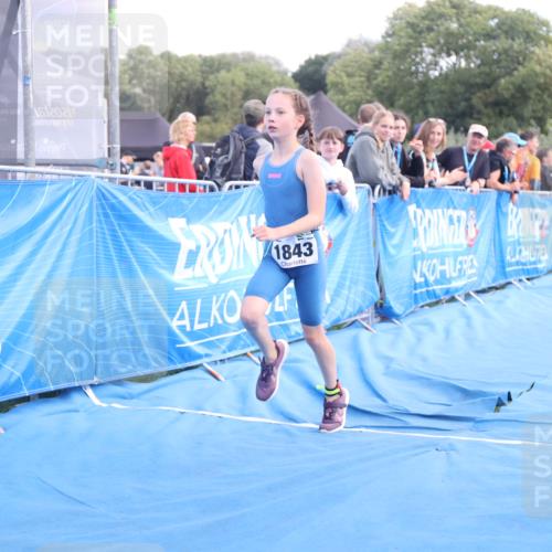 25.08.2024 - Elbe Triathlon Hamburg H.Heesch http://msf.ph/oto/6883388 25.08.2024 12:59:27 Ziel 1741, 1821, 1843, 1848, 1853 meine-sportfotos.de