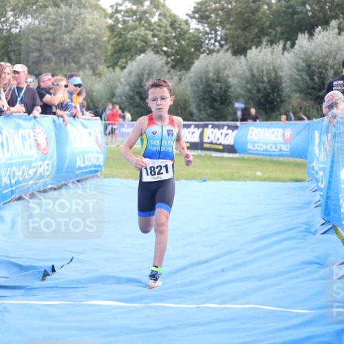25.08.2024 - Elbe Triathlon Hamburg H.Heesch http://msf.ph/oto/6883397 25.08.2024 12:59:34 Ziel 1821, 1833, 1843, 1848 meine-sportfotos.de