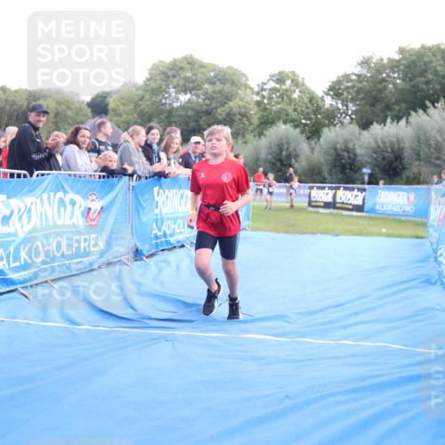 25.08.2024 - Elbe Triathlon Hamburg H.Heesch http://msf.ph/oto/6883440 25.08.2024 13:00:01 Ziel 1790, 1855 meine-sportfotos.de