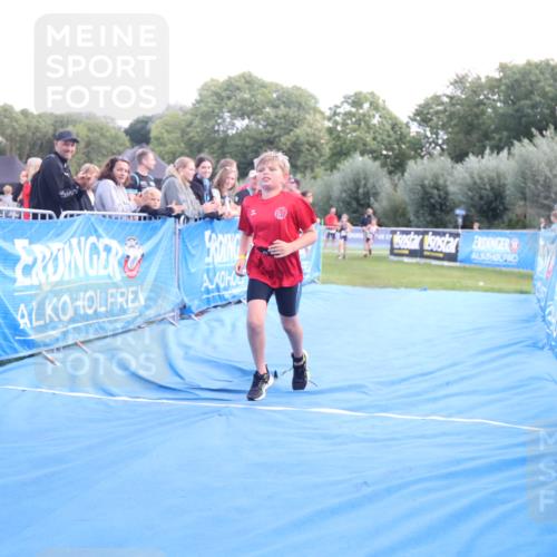 25.08.2024 - Elbe Triathlon Hamburg H.Heesch http://msf.ph/oto/6883441 25.08.2024 13:00:01 Ziel 1790, 1855 meine-sportfotos.de