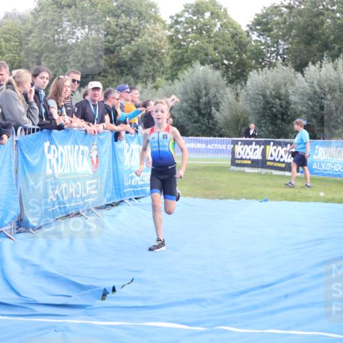 25.08.2024 - Elbe Triathlon Hamburg H.Heesch http://msf.ph/oto/6883471 25.08.2024 13:00:18 Ziel 1785 meine-sportfotos.de