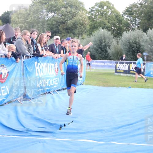 25.08.2024 - Elbe Triathlon Hamburg H.Heesch http://msf.ph/oto/6883477 25.08.2024 13:00:18 Ziel 1785 meine-sportfotos.de