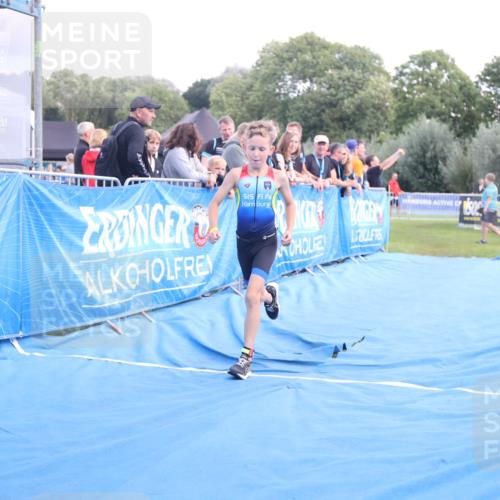 25.08.2024 - Elbe Triathlon Hamburg H.Heesch http://msf.ph/oto/6883490 25.08.2024 13:00:19 Ziel 1785 meine-sportfotos.de