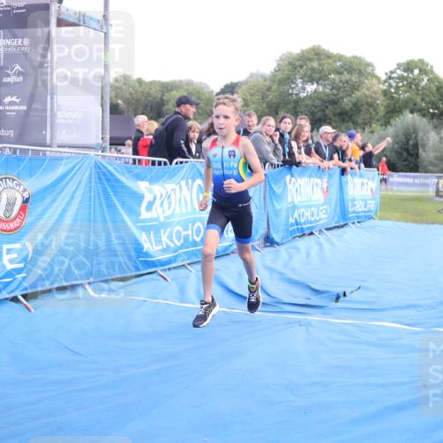 25.08.2024 - Elbe Triathlon Hamburg H.Heesch http://msf.ph/oto/6883495 25.08.2024 13:00:19 Ziel 1785 meine-sportfotos.de