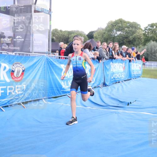 25.08.2024 - Elbe Triathlon Hamburg H.Heesch http://msf.ph/oto/6883498 25.08.2024 13:00:19 Ziel 1785 meine-sportfotos.de
