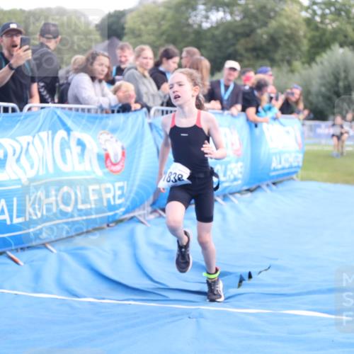 25.08.2024 - Elbe Triathlon Hamburg H.Heesch http://msf.ph/oto/6883585 25.08.2024 13:01:10 Ziel 1799, 1827, 1838, 1839 meine-sportfotos.de