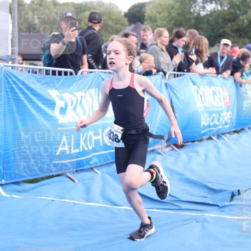 25.08.2024 - Elbe Triathlon Hamburg H.Heesch http://msf.ph/oto/6883591 25.08.2024 13:01:10 Ziel 1799, 1827, 1838, 1839 meine-sportfotos.de