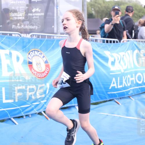 25.08.2024 - Elbe Triathlon Hamburg H.Heesch http://msf.ph/oto/6883598 25.08.2024 13:01:11 Ziel 1799, 1827, 1838, 1839 meine-sportfotos.de