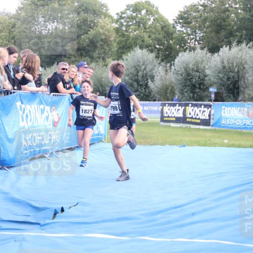 25.08.2024 - Elbe Triathlon Hamburg H.Heesch http://msf.ph/oto/6883599 25.08.2024 13:01:15 Ziel 1799, 1827, 1838, 1839 meine-sportfotos.de