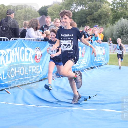 25.08.2024 - Elbe Triathlon Hamburg H.Heesch http://msf.ph/oto/6883614 25.08.2024 13:01:15 Ziel 1799, 1827, 1838, 1839 meine-sportfotos.de