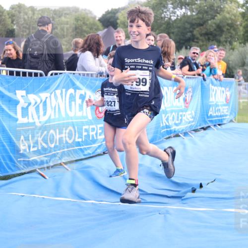 25.08.2024 - Elbe Triathlon Hamburg H.Heesch http://msf.ph/oto/6883616 25.08.2024 13:01:16 Ziel 1799, 1827, 1838, 1839 meine-sportfotos.de