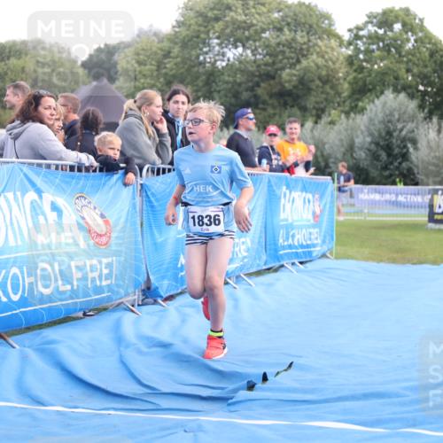 25.08.2024 - Elbe Triathlon Hamburg H.Heesch http://msf.ph/oto/6883642 25.08.2024 13:01:29 Ziel 1836 meine-sportfotos.de