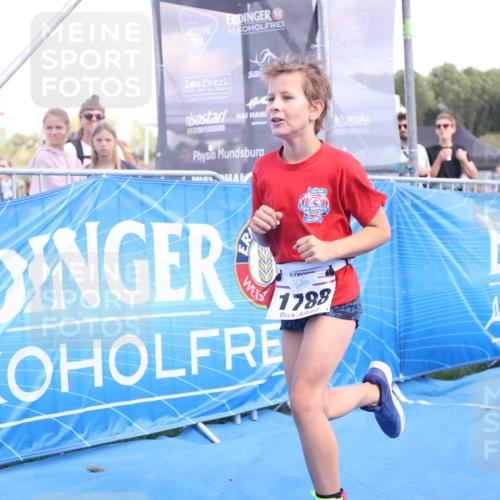 25.08.2024 - Elbe Triathlon Hamburg H.Heesch http://msf.ph/oto/6883702 25.08.2024 13:02:21 Ziel 1788 meine-sportfotos.de