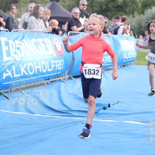 25.08.2024 - Elbe Triathlon Hamburg H.Heesch http://msf.ph/oto/6883753 25.08.2024 13:03:11 Ziel 1824, 1832, 1837, 1842, 1852 meine-sportfotos.de