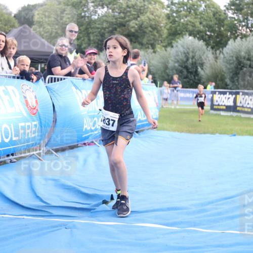 25.08.2024 - Elbe Triathlon Hamburg H.Heesch http://msf.ph/oto/6883756 25.08.2024 13:03:12 Ziel 1824, 1832, 1837, 1842 meine-sportfotos.de