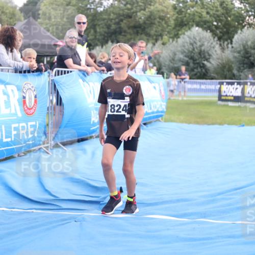 25.08.2024 - Elbe Triathlon Hamburg H.Heesch http://msf.ph/oto/6883779 25.08.2024 13:03:19 Ziel 1824, 1837 meine-sportfotos.de