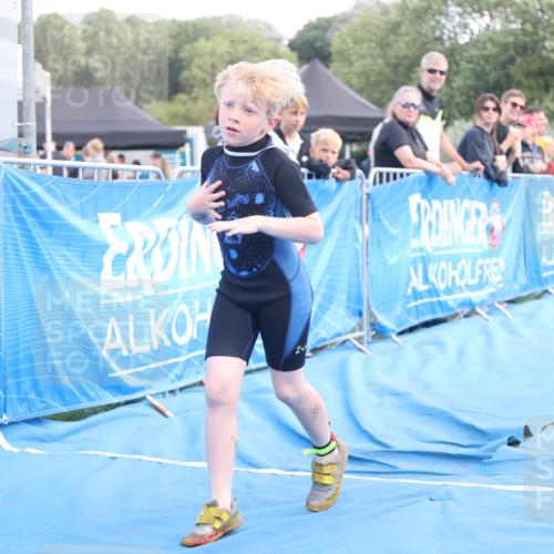 25.08.2024 - Elbe Triathlon Hamburg H.Heesch http://msf.ph/oto/6883802 25.08.2024 13:03:44 Ziel 1844, 1854 meine-sportfotos.de