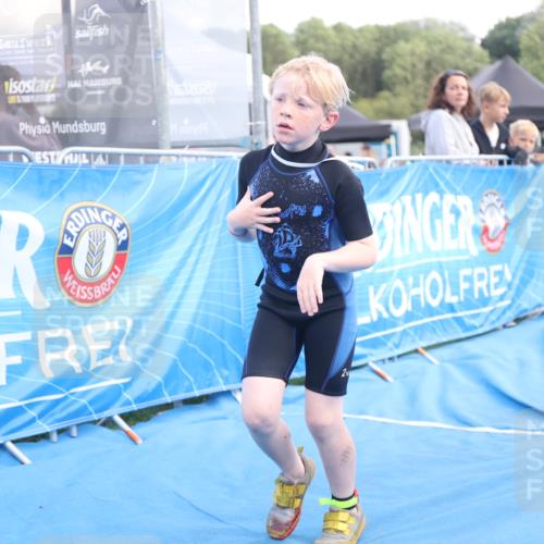 25.08.2024 - Elbe Triathlon Hamburg H.Heesch http://msf.ph/oto/6883812 25.08.2024 13:03:44 Ziel 1844, 1854 meine-sportfotos.de